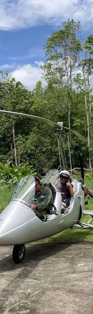 Mit dem Gyrokopter über den Regenwald